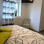Prázdninový dům De Charme Avec Sauna, Salle De Jeux Et Connexion Fibre En Lorraine - Fr-1-584-166 Fleville-Lixieres
