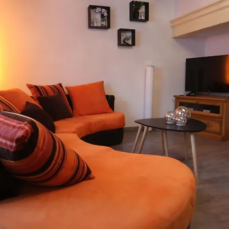 Ferienhaus De Charme Avec Sauna, Salle De Jeux Et Connexion Fibre En Lorraine - Fr-1-584-166 *