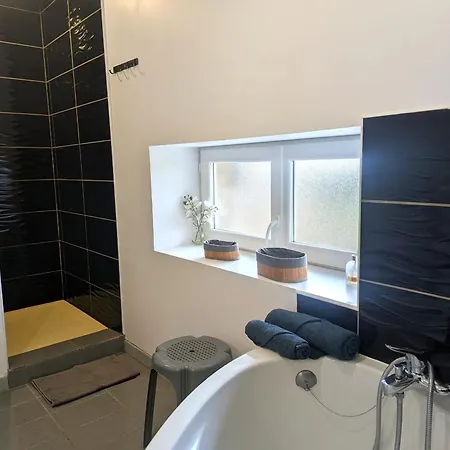 Holiday home De Charme Avec Sauna, Salle De Jeux Et Connexion Fibre En Lorraine - Fr-1-584-166