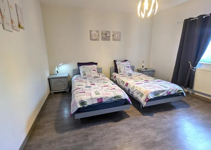 Holiday home De Charme Avec Sauna, Salle De Jeux Et Connexion Fibre En Lorraine - Fr-1-584-166 Fleville-Lixieres