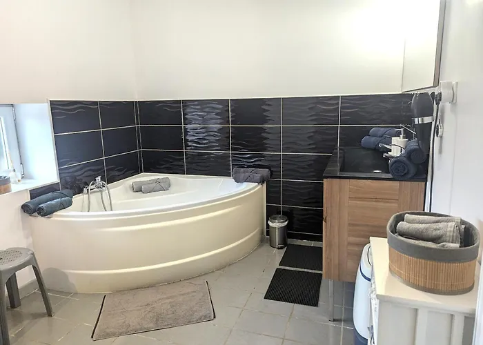 Holiday home De Charme Avec Sauna, Salle De Jeux Et Connexion Fibre En Lorraine - Fr-1-584-166 *